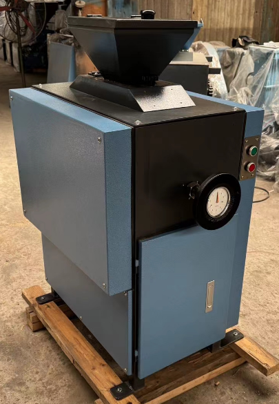 1761880213160993.png 全密封對輥破碎機(jī)