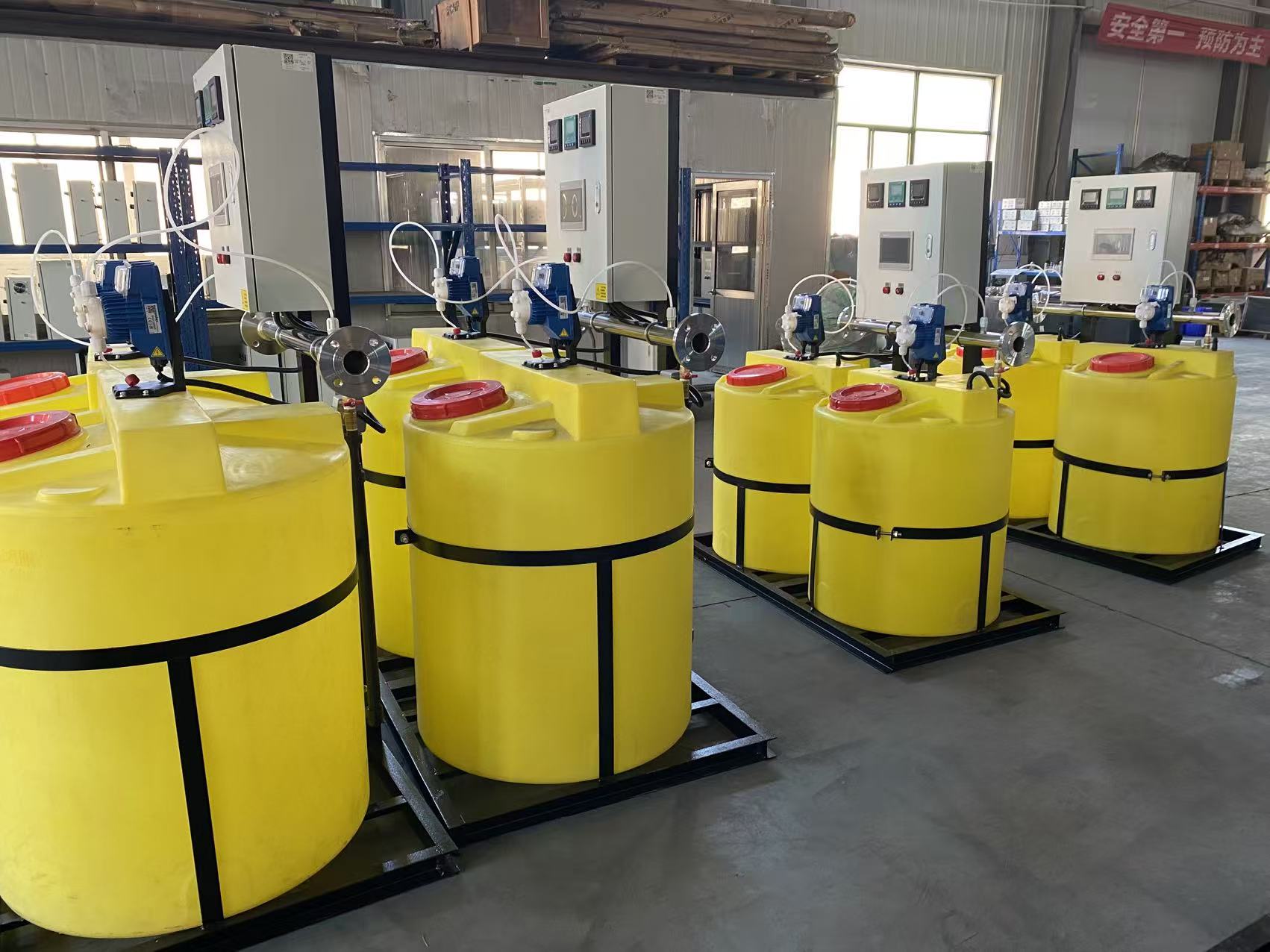 1762324518484184.jpg 加药、物化综合水处理器