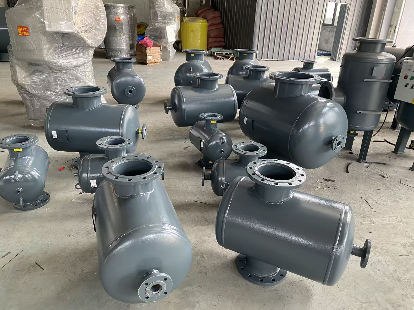 1762324843471822.jpg 立式除污器