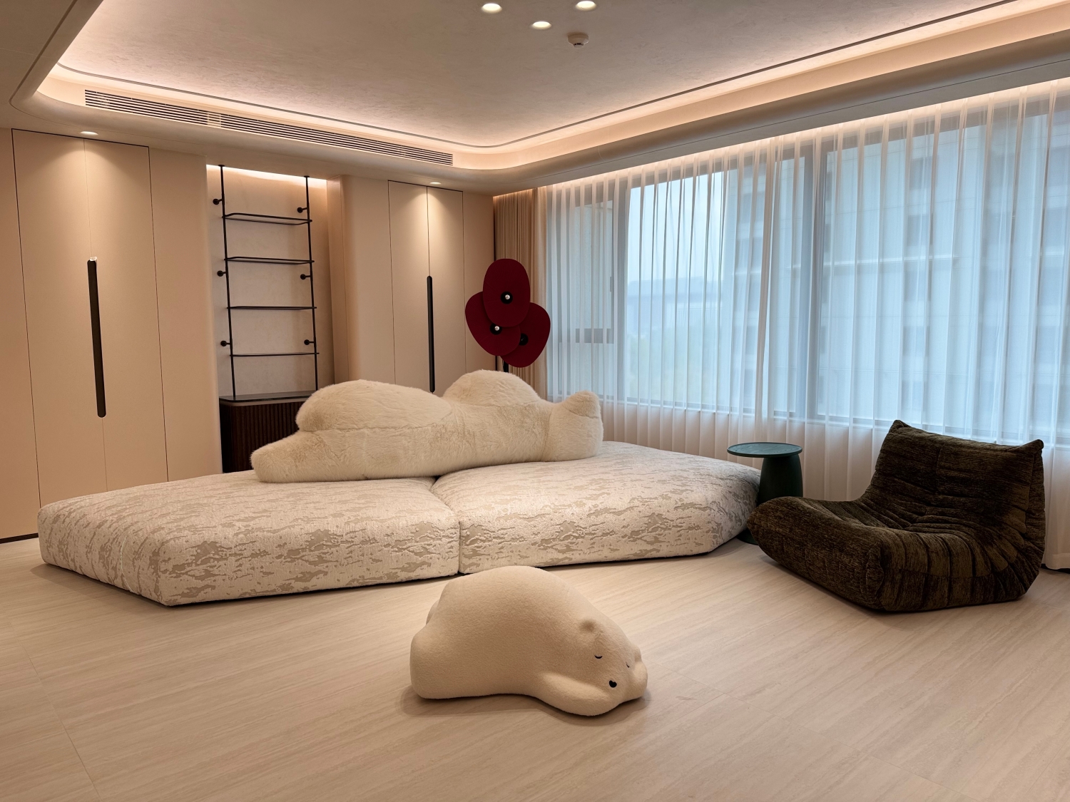 佛山市吉吉菲尚家具有限公司