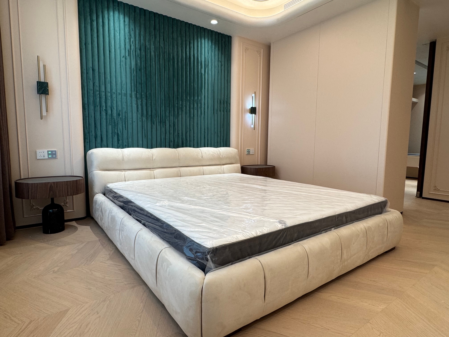 佛山市吉吉菲尚家具有限公司