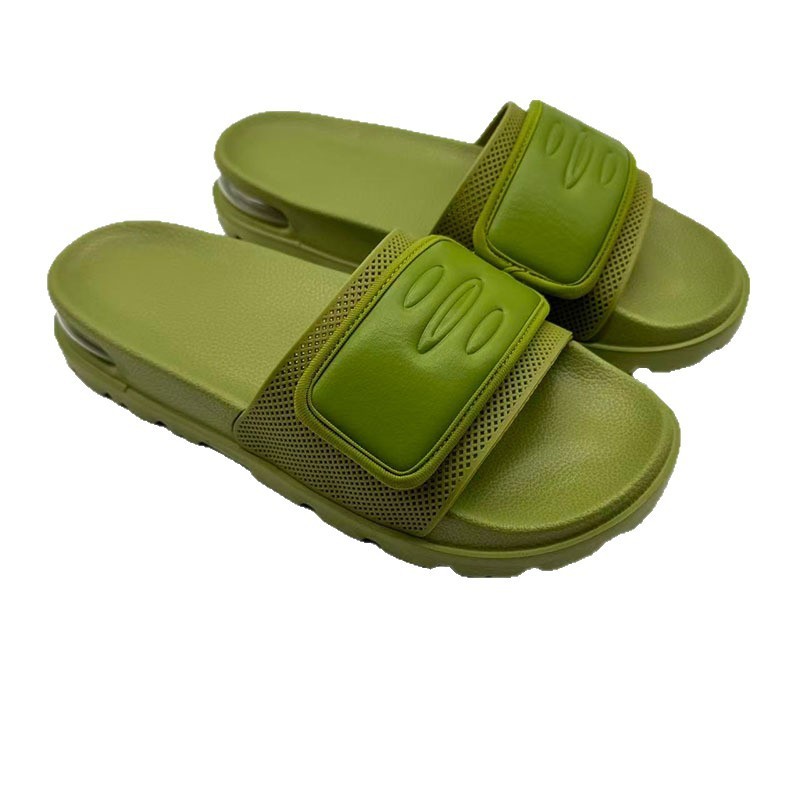 1762649692272607.jpg 雅购特拖鞋