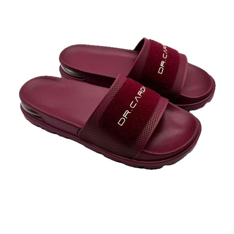 1762649706982979.jpg 雅购特拖鞋