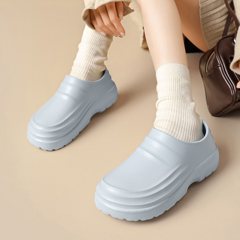 1762676788674172.jpg 雅购特拖鞋