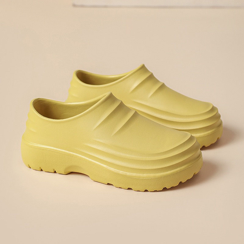 1762676795973044.jpg 雅购特拖鞋