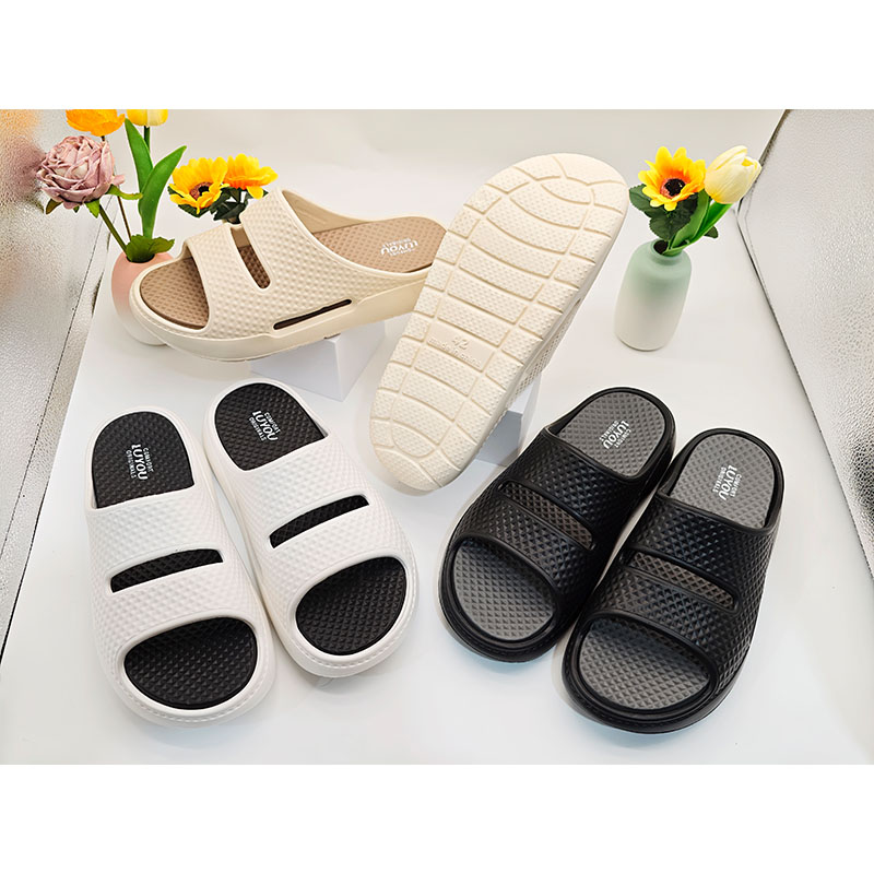 1762736392684297.jpg 雅购特拖鞋