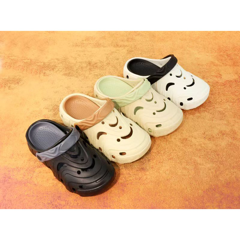 1762935311698733.jpg 雅购特拖鞋