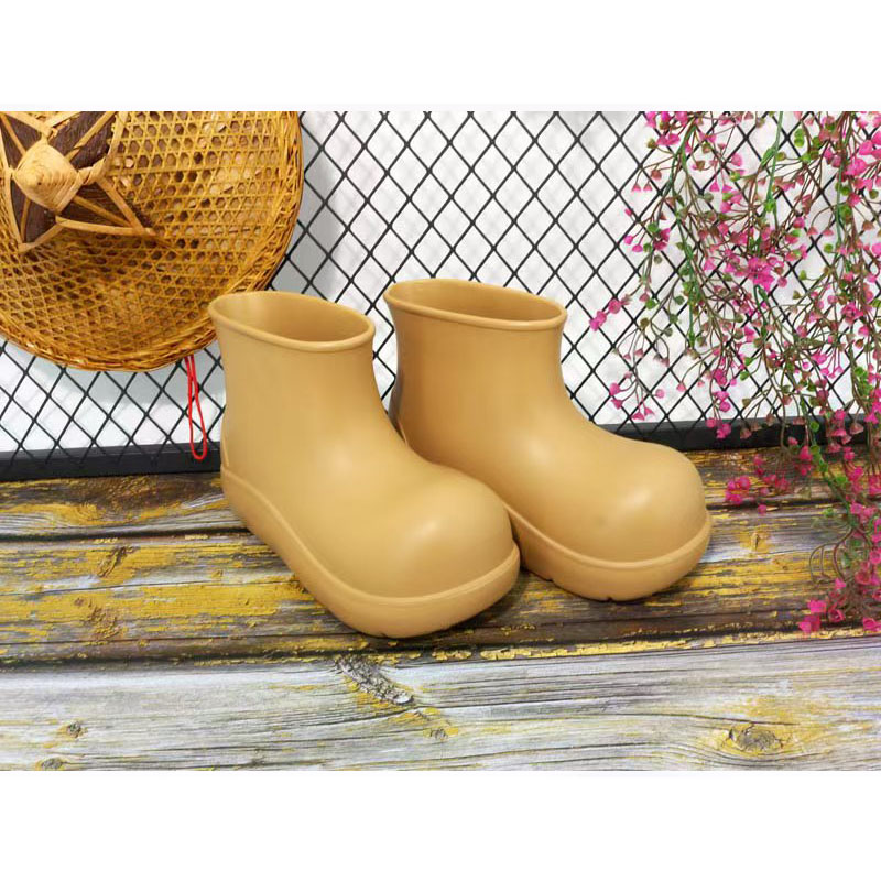 1762937431872097.jpg 雅购特拖鞋