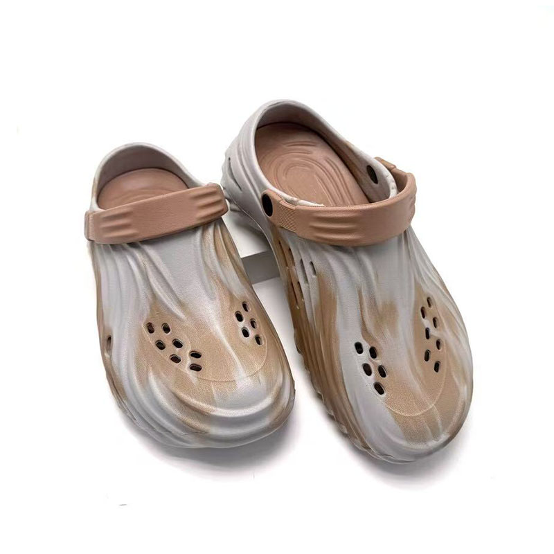 1763023911781085.jpg 雅购特拖鞋