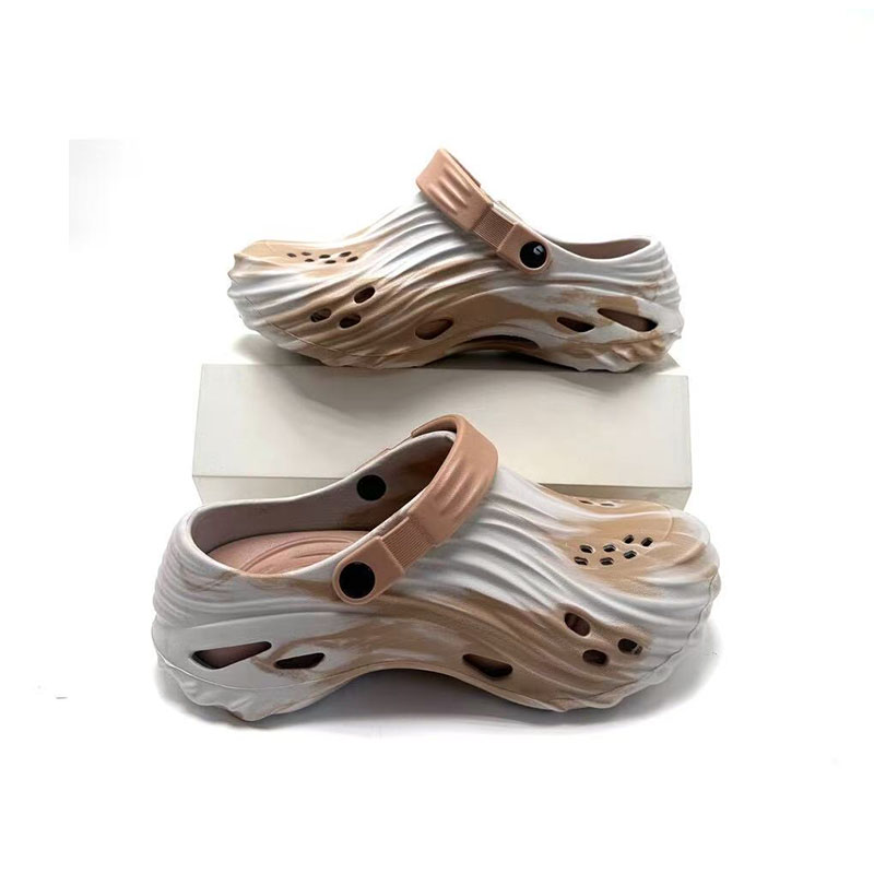 1763023911809831.jpg 雅购特拖鞋