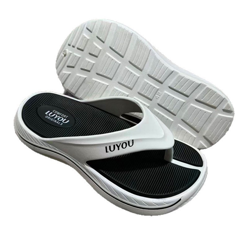 1763112664746594.jpg 雅购特拖鞋