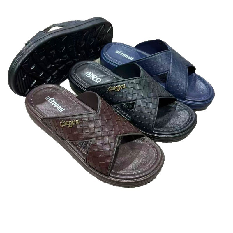 1763112793805677.jpg 雅购特拖鞋