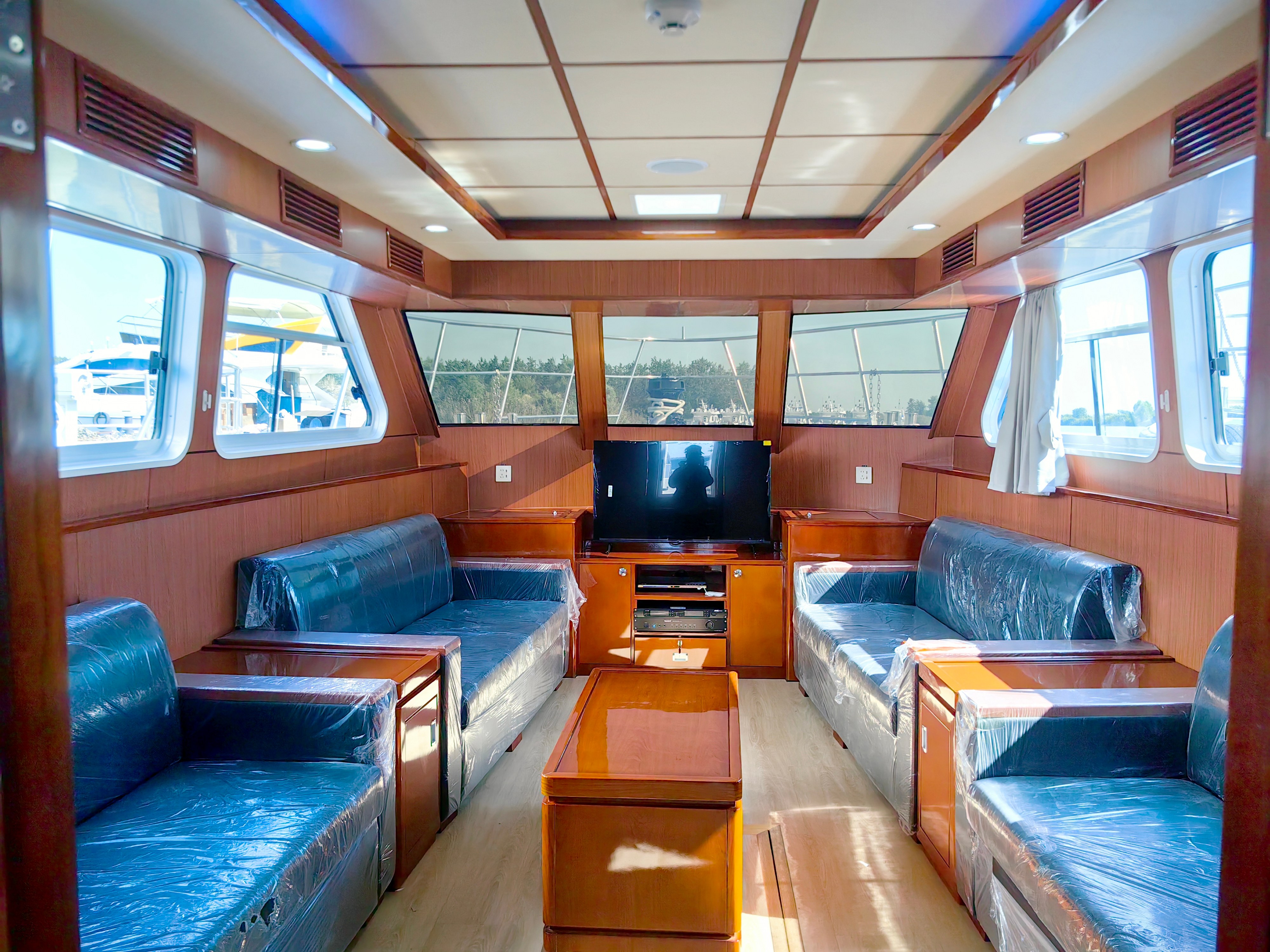 1763176302865841.jpg 渔政执法船