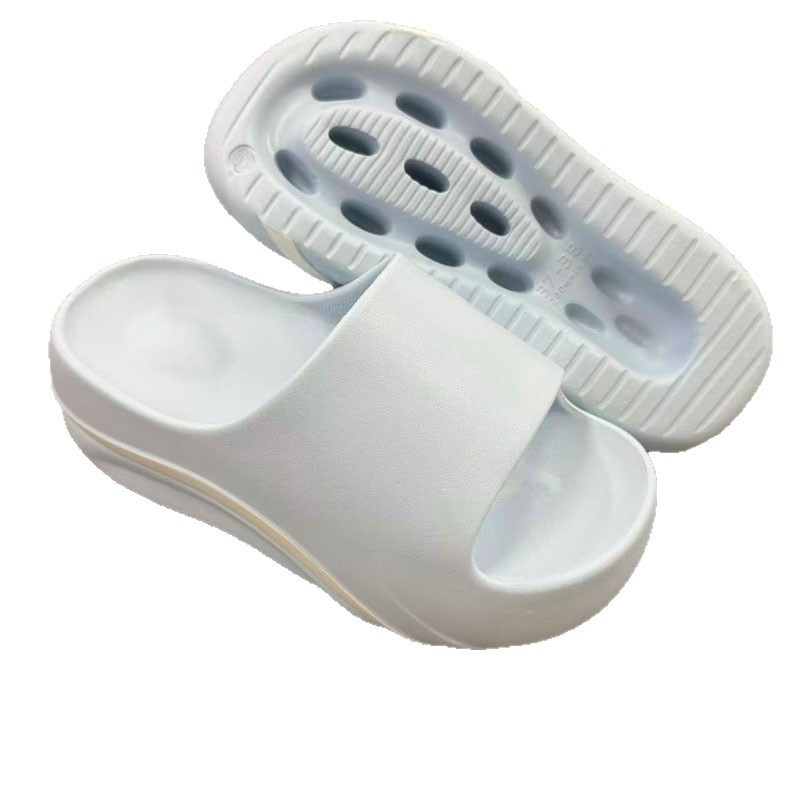 1763435297740323.jpg 雅购特拖鞋