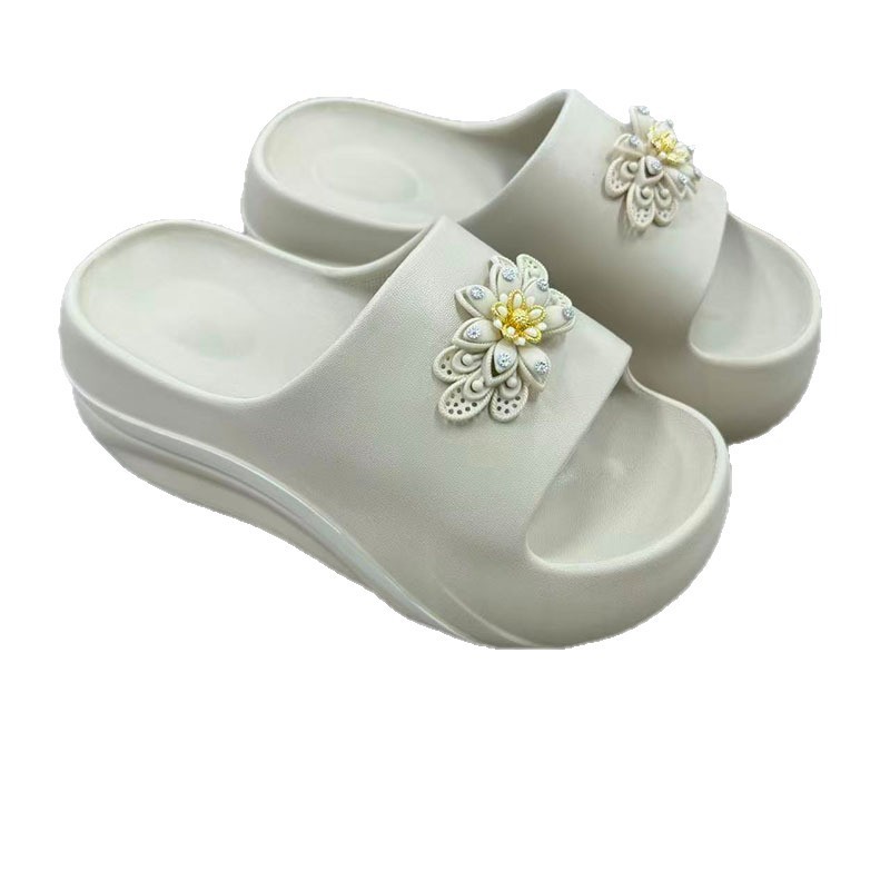 1763435396340892.jpg 雅购特拖鞋