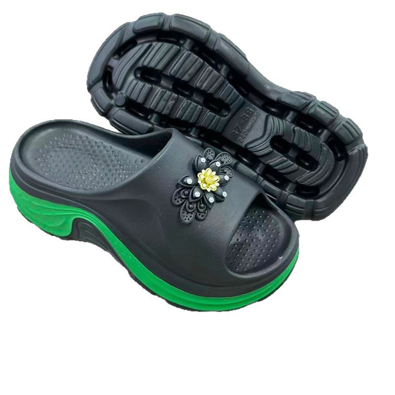 1763435540387294.jpg 雅购特拖鞋