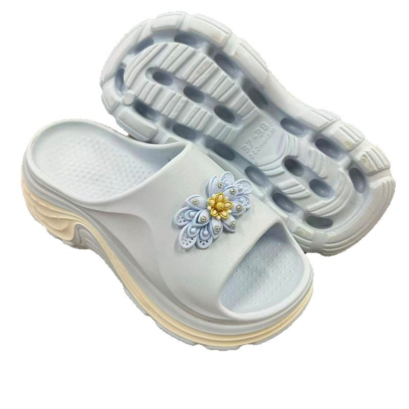 1763435552275490.jpg 雅购特拖鞋