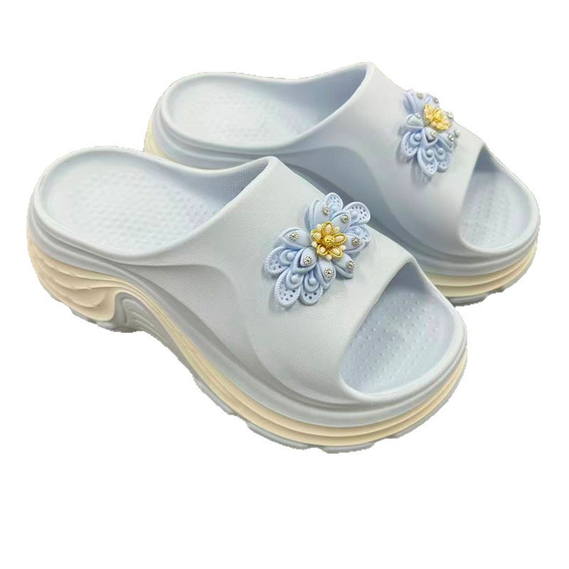 1763435552545920.jpg 雅购特拖鞋