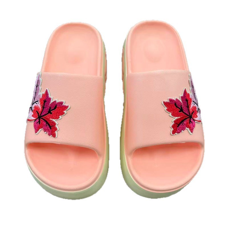 1763435678390195.jpg 雅购特拖鞋