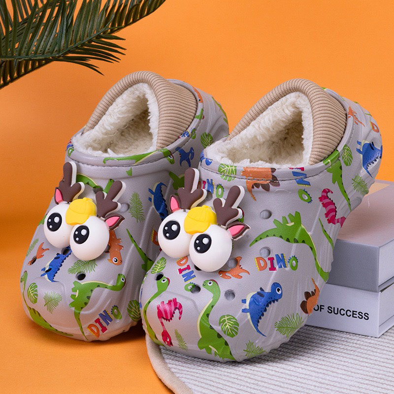 1763513384376086.jpg 雅购特拖鞋