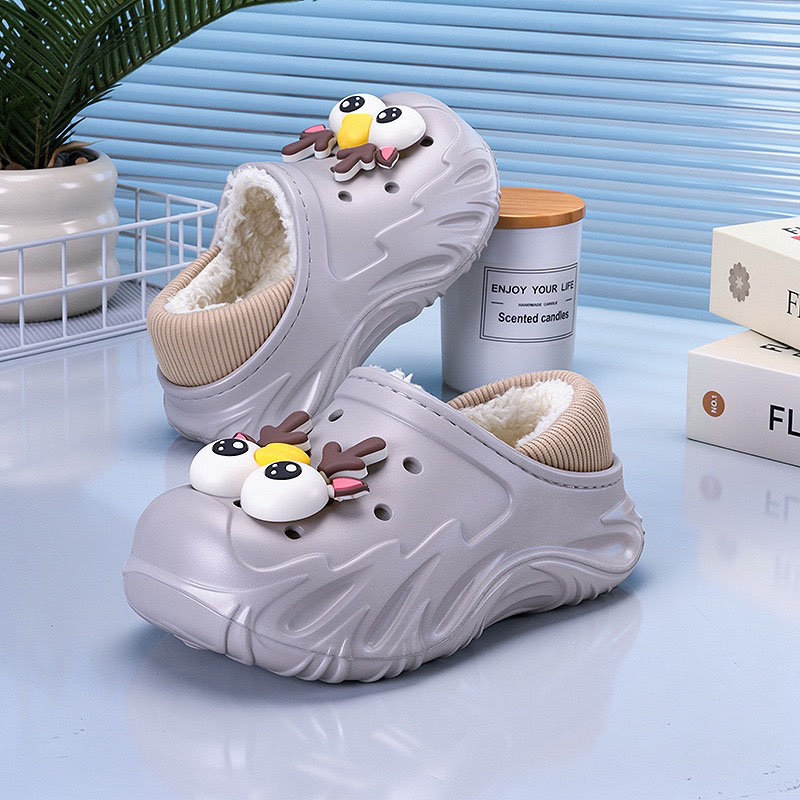 1763514409732242.jpg 雅购特拖鞋