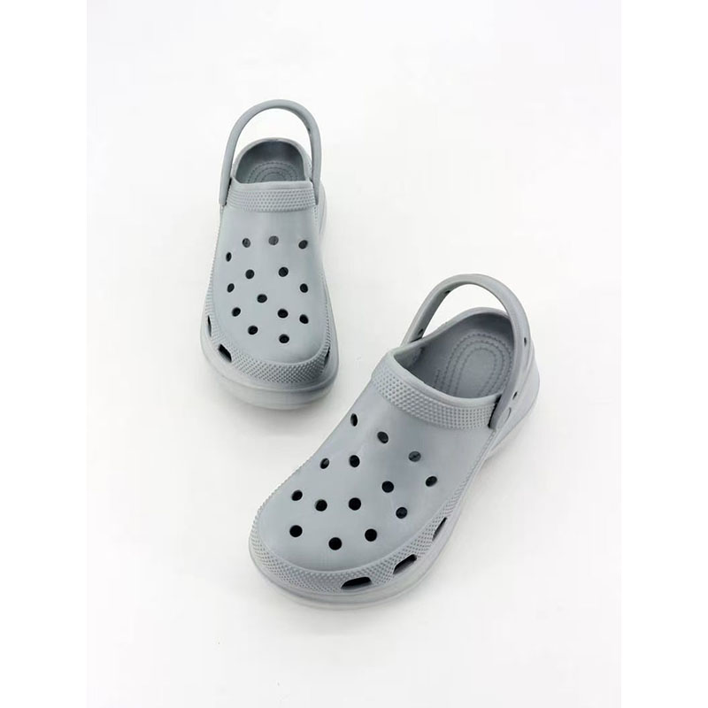 1763532630786137.jpg 雅购特拖鞋