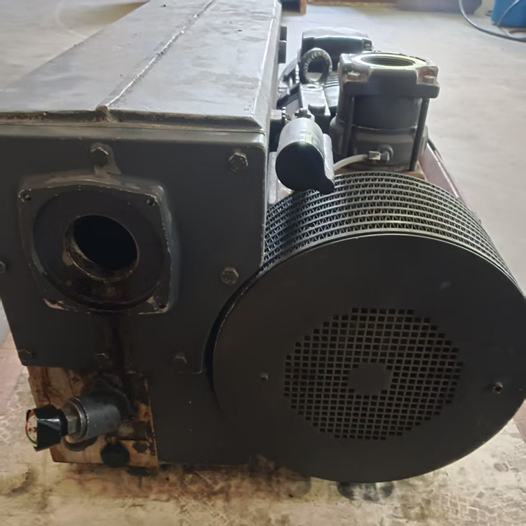 1763533192725042.jpg 氦质谱仪