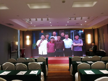 1763535377708541.jpg LED显示屏厂家