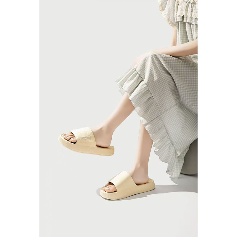 1763610647949927.jpg 雅购特拖鞋