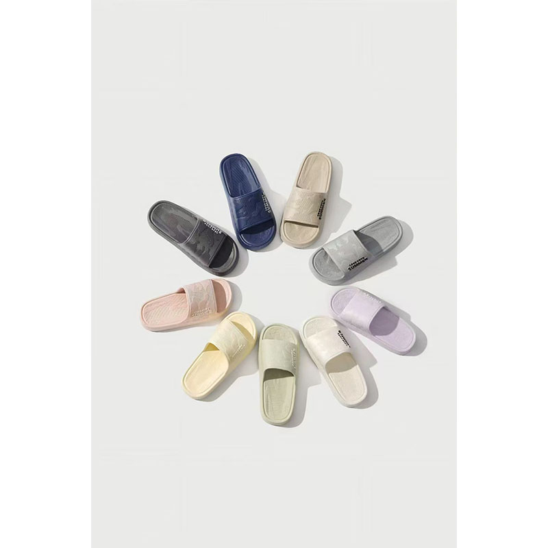 1763610970989360.jpg 雅购特拖鞋