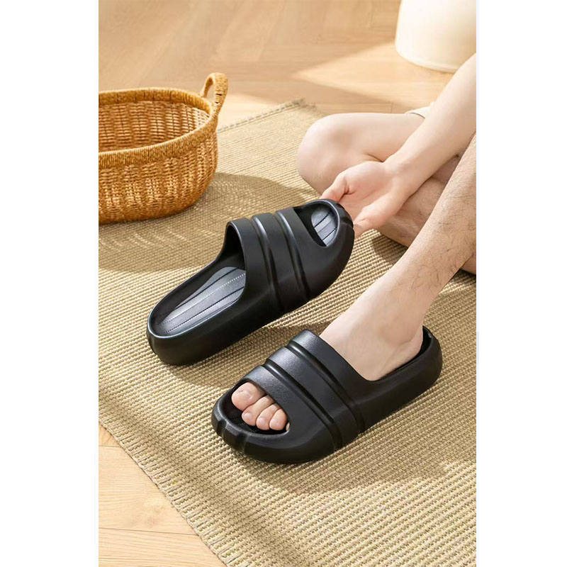 1763778907261693.jpg 雅购特拖鞋