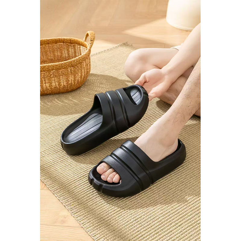 1763779025505559.jpg 雅购特拖鞋