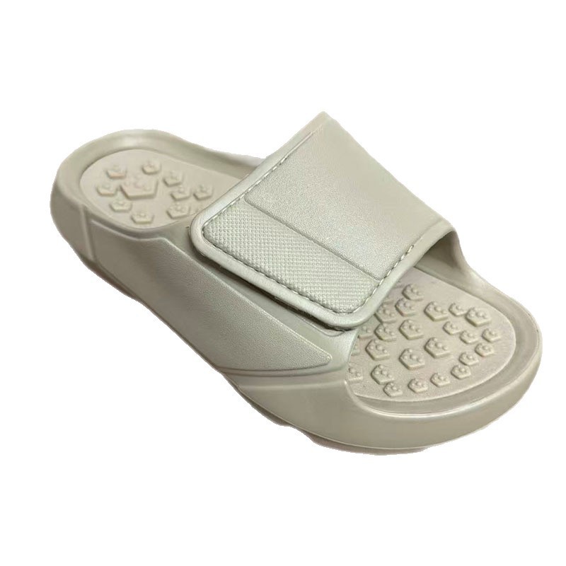 1763969603847397.jpg 雅购特拖鞋