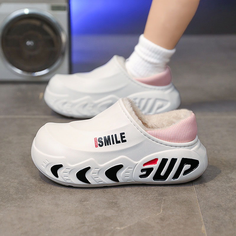 1764297142464421.jpg 雅购特拖鞋