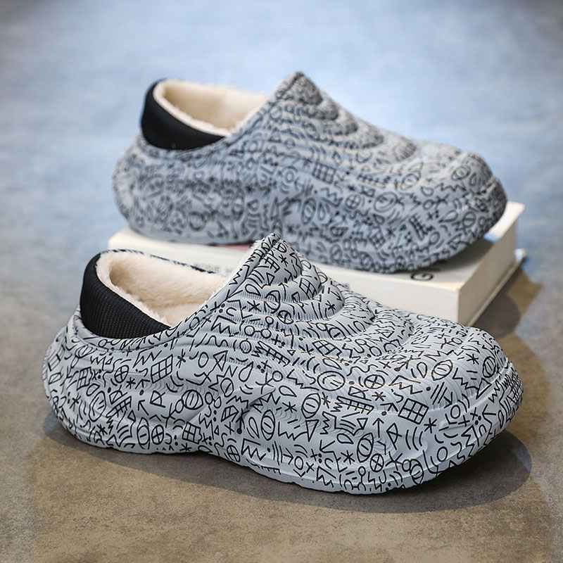 1764300225310172.jpg 雅购特拖鞋