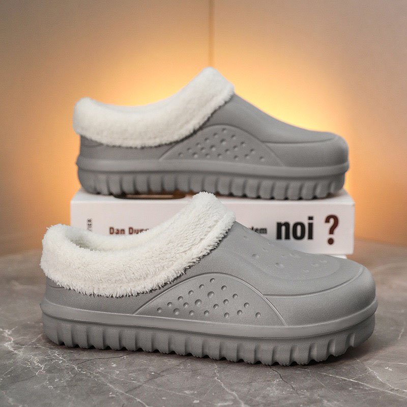 1764308925138740.jpg 雅购特拖鞋