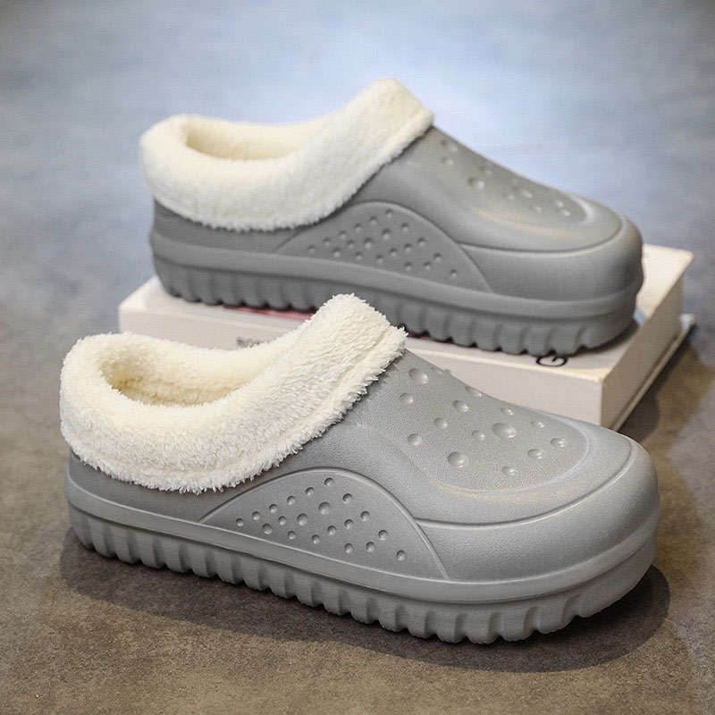 1764308930942883.jpg 雅购特拖鞋