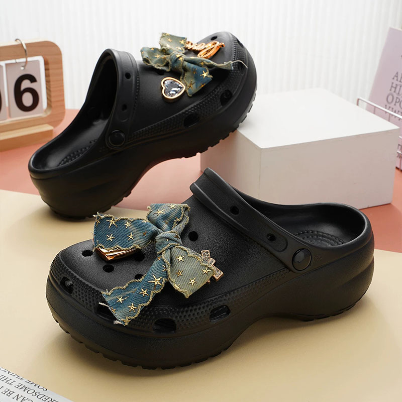 1764380533795517.jpg 雅购特拖鞋