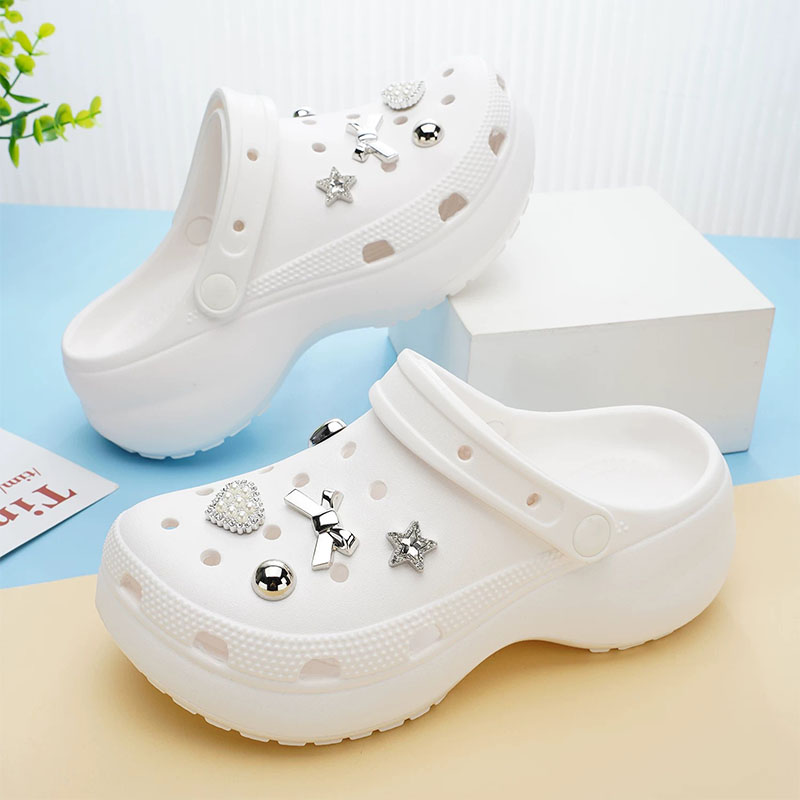 1764380644401625.jpg 雅购特拖鞋