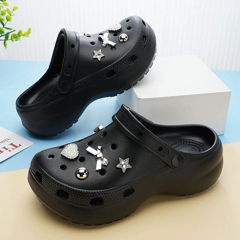 1764380644643656.jpg 雅购特拖鞋