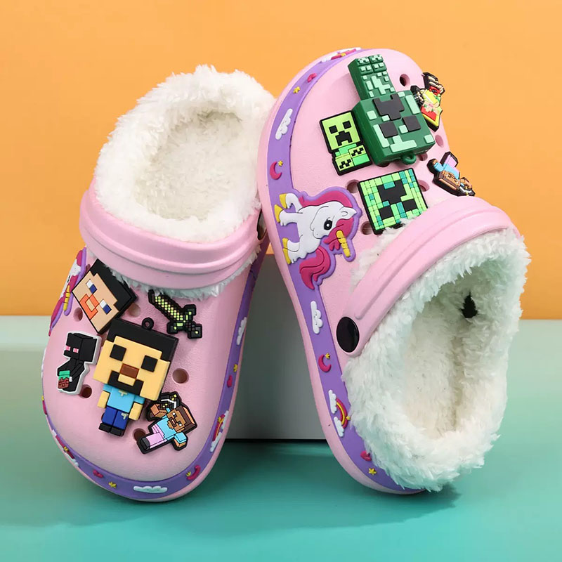 1764382053315267.jpg 雅购特拖鞋