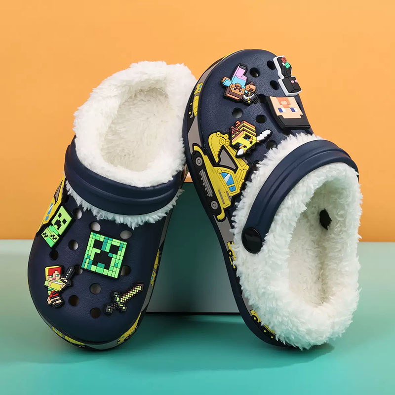 1764382168200989.jpg 雅购特拖鞋