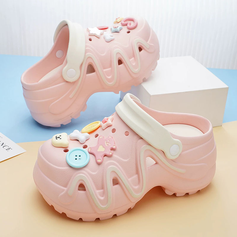 1764387653844133.jpg 雅购特拖鞋