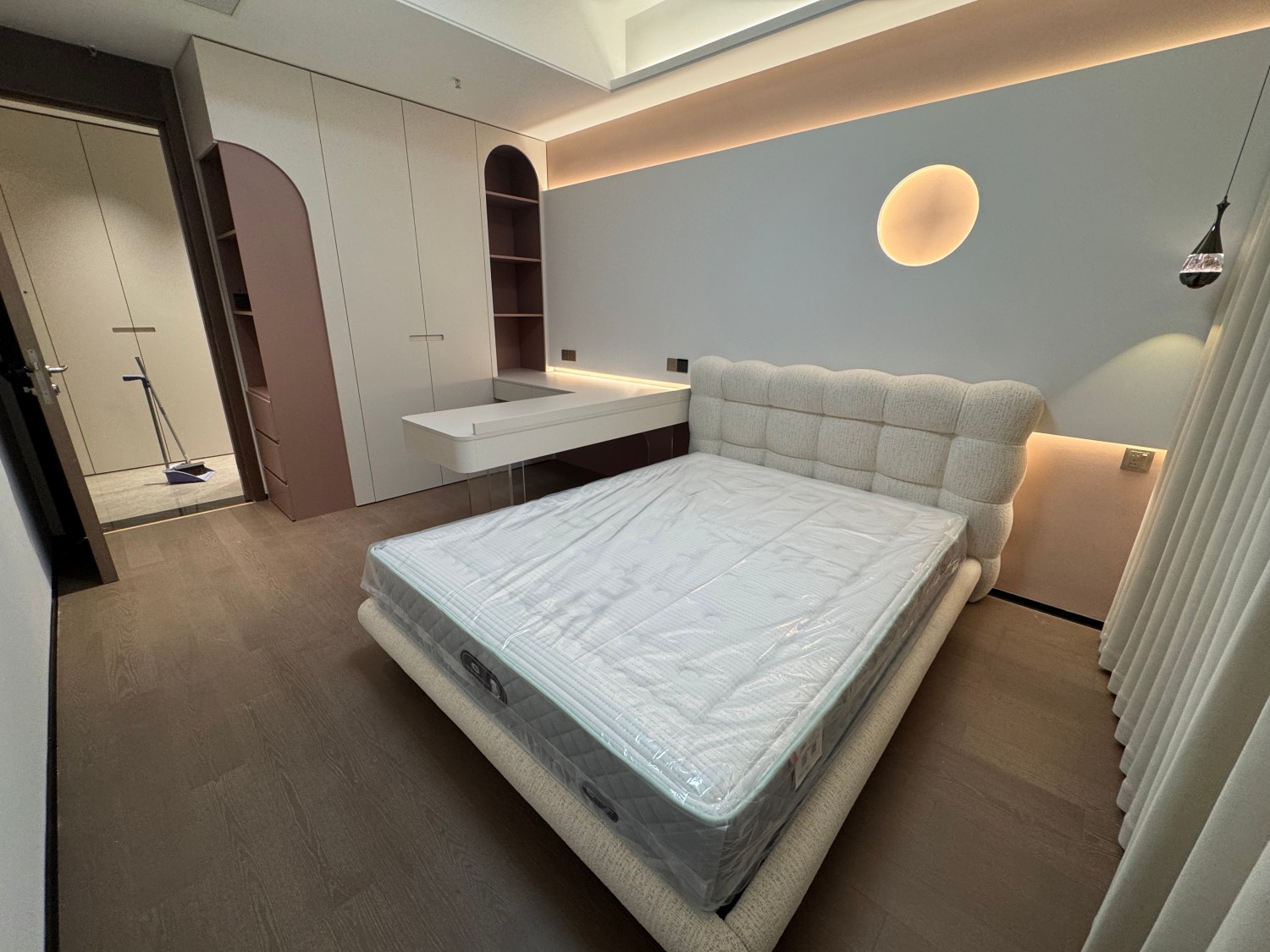 佛山市吉吉菲尚家具有限公司