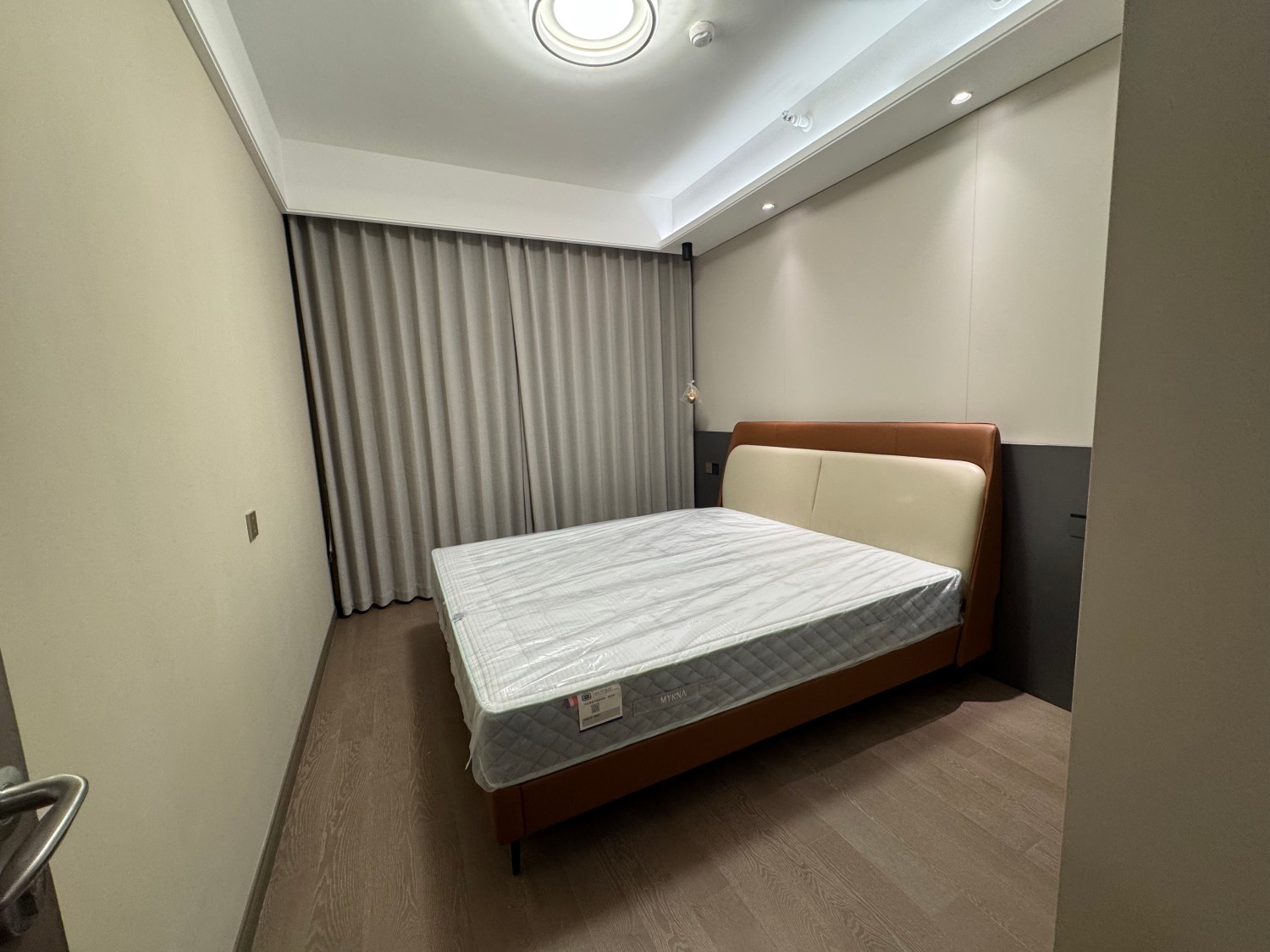 佛山市吉吉菲尚家具有限公司