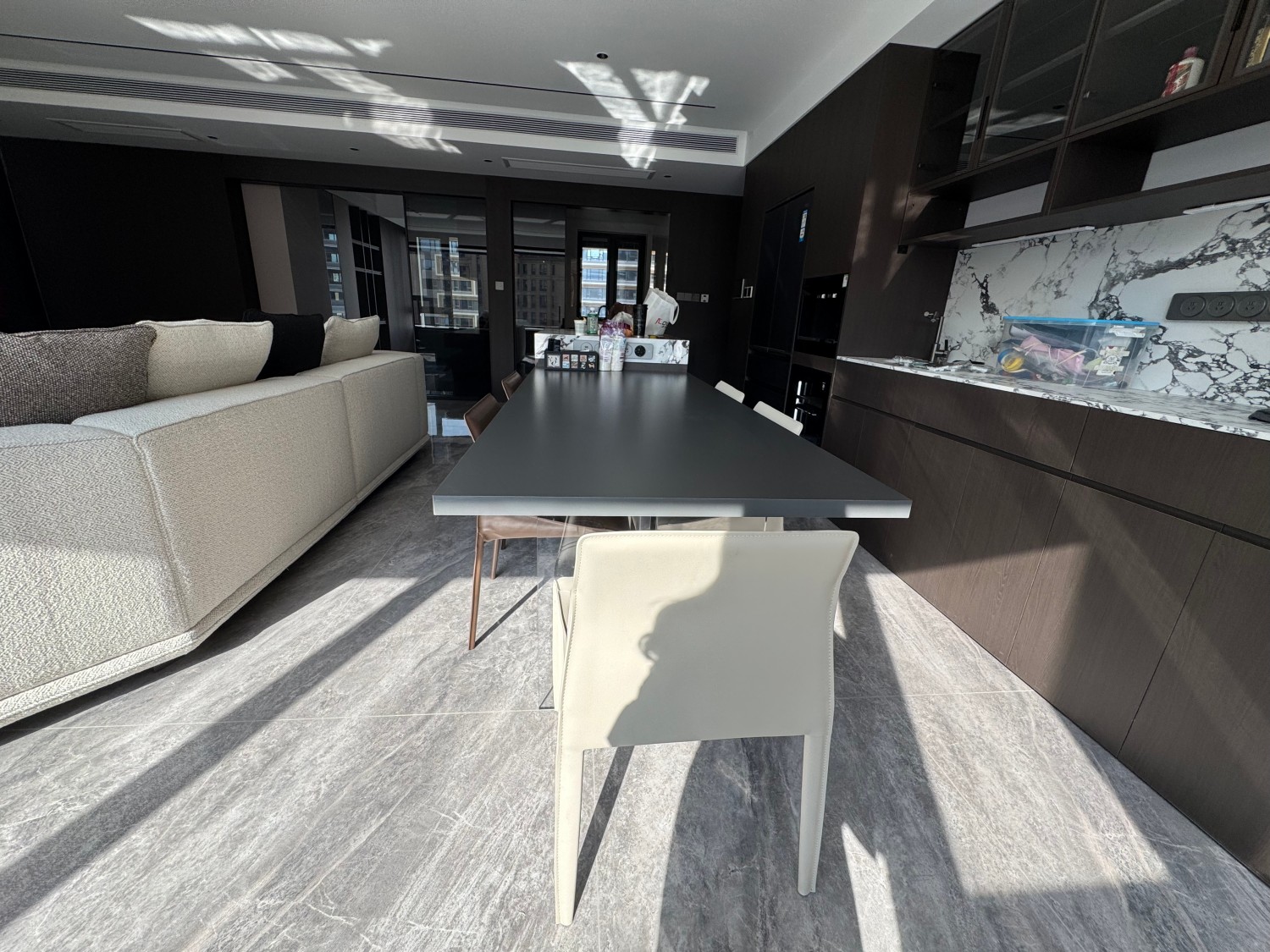 佛山市吉吉菲尚家具有限公司