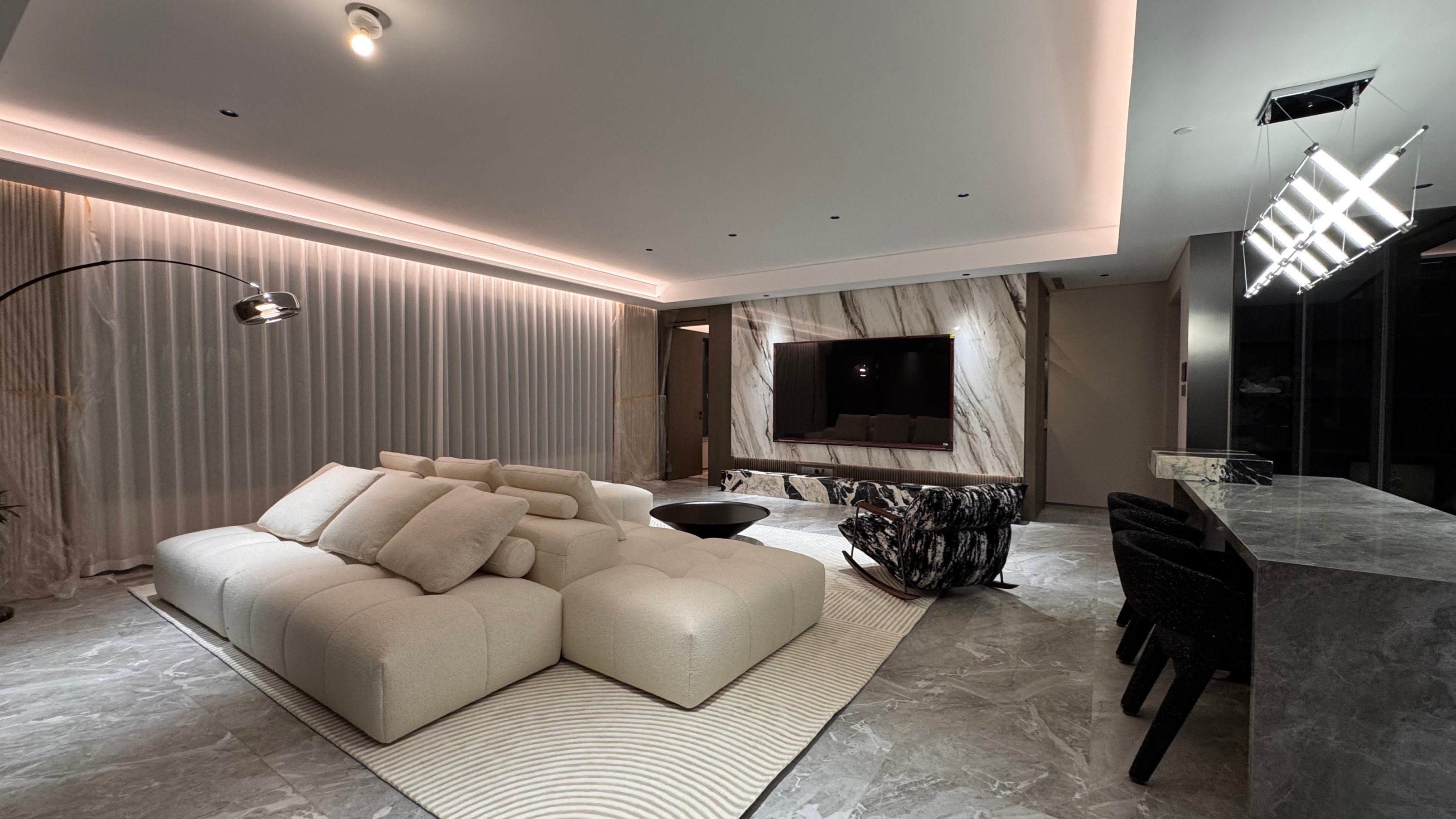 佛山市吉吉菲尚家具有限公司