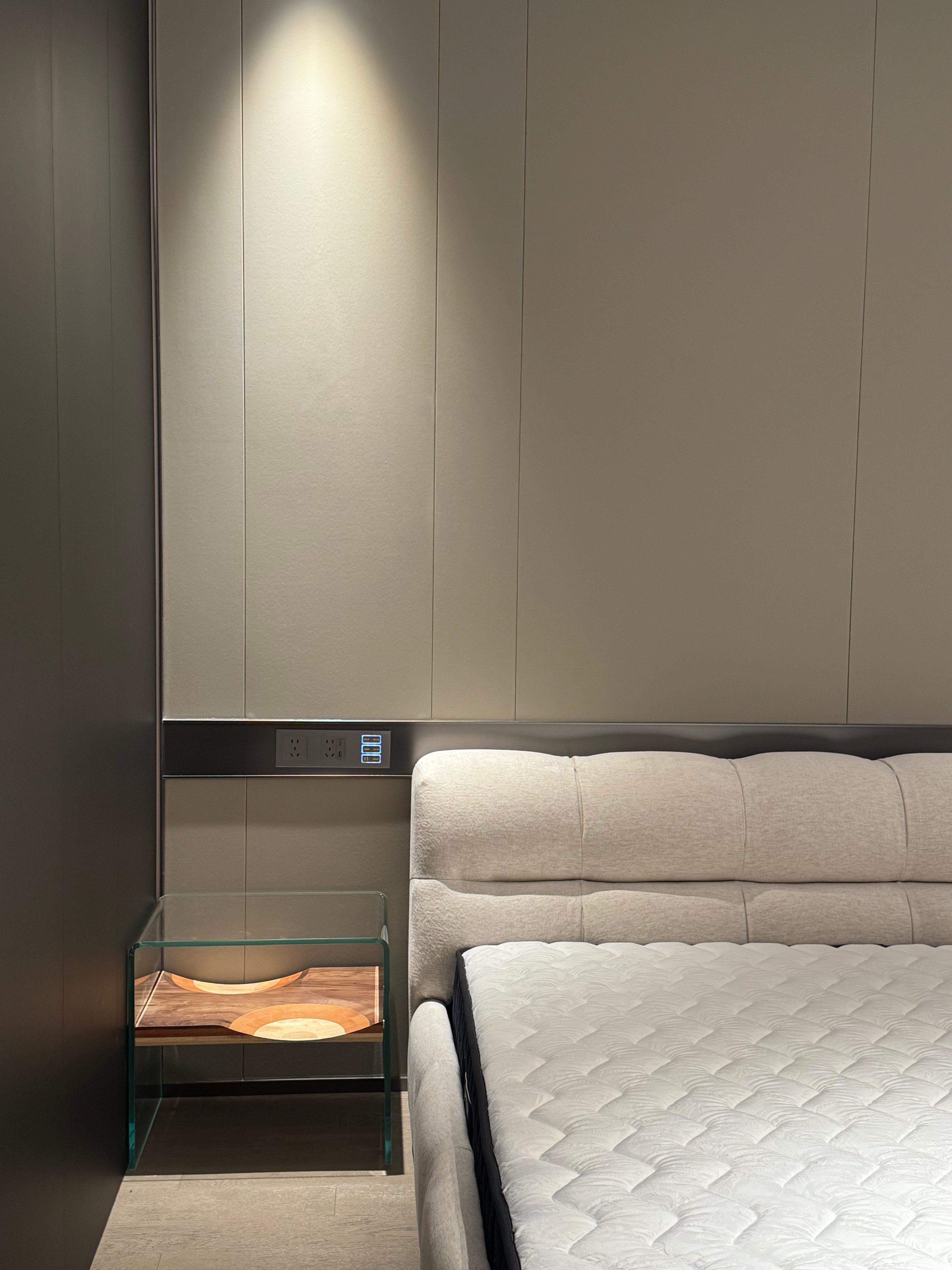 佛山市吉吉菲尚家具有限公司