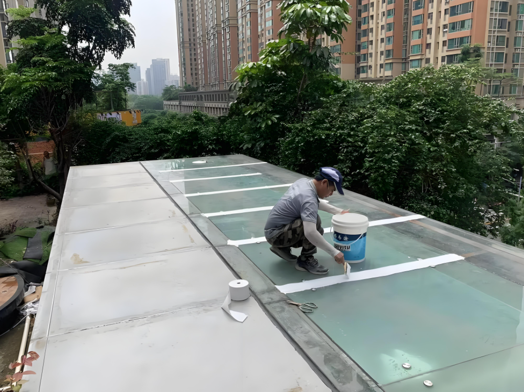 阳光房漏水维修