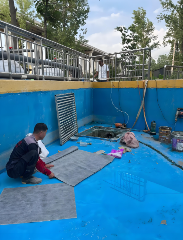 游泳池漏水维修